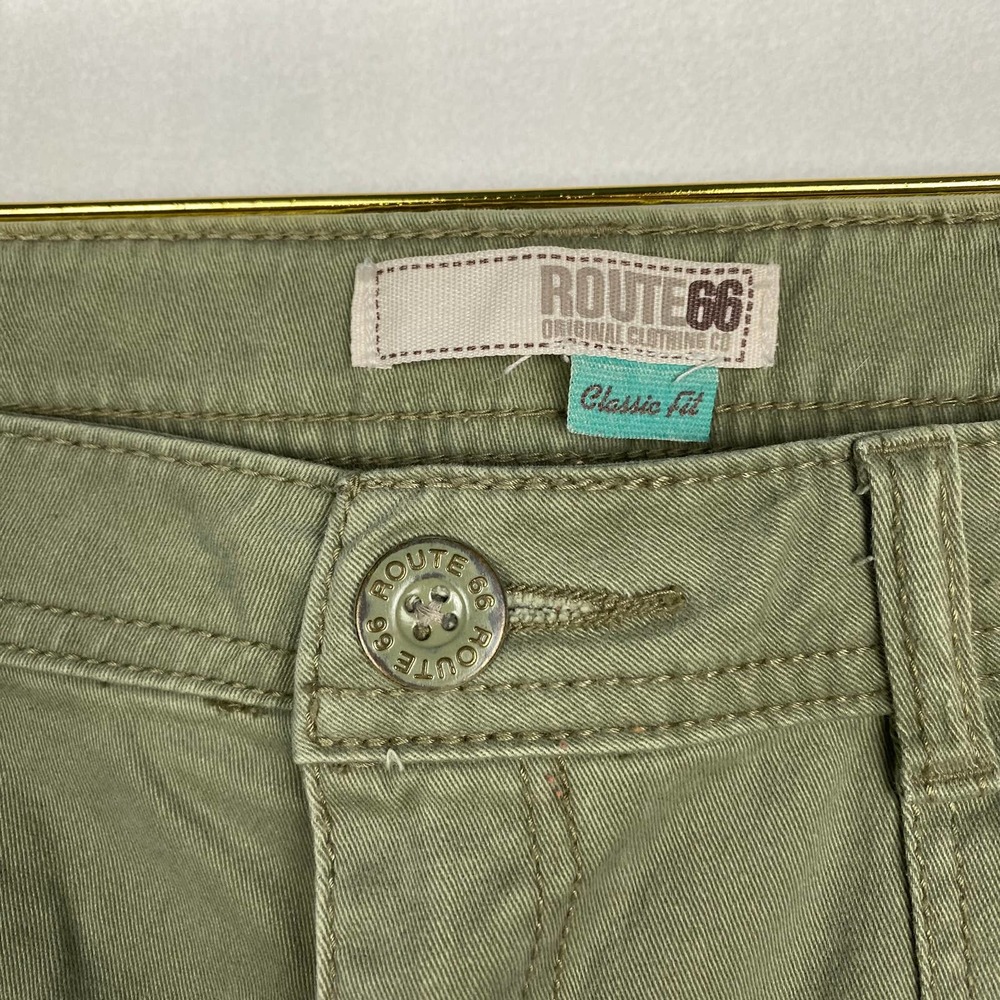 Route 66 Women's Size 12 Green Classic Fit Cutoff Jean Shorts - Picture 2 of 7